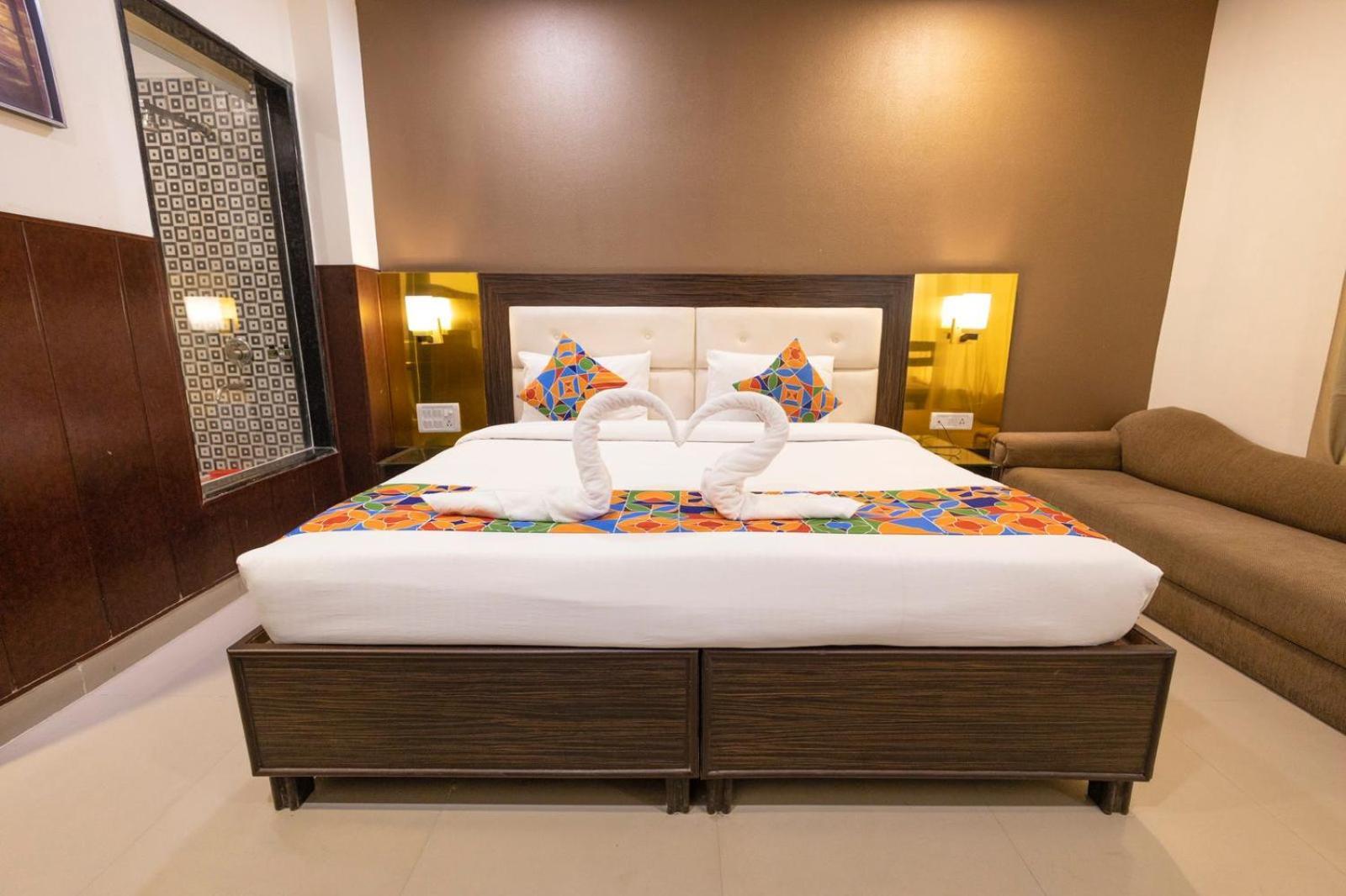 Hotel Sahibs The Lighthouse Agra  Esterno foto