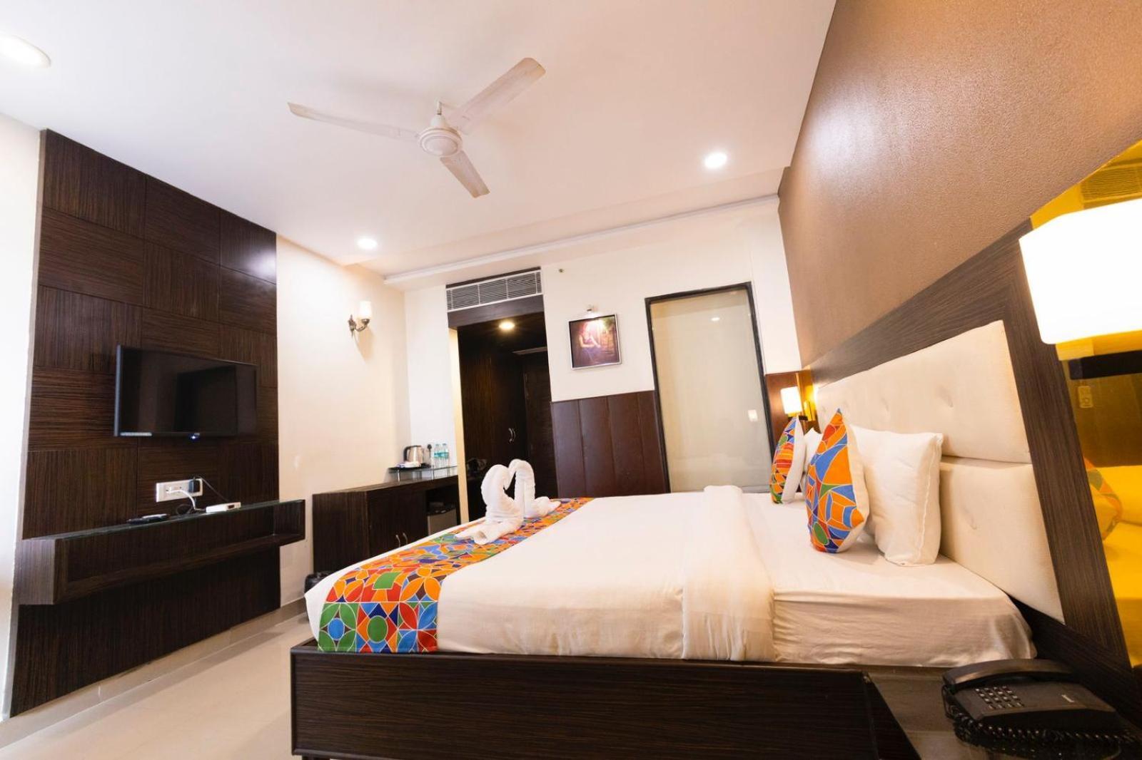 Hotel Sahibs The Lighthouse Agra  Esterno foto